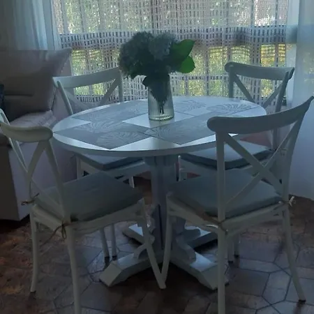 Semesterbostad Casa Tina